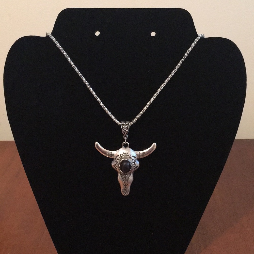 Bull Head Western Necklace - Black